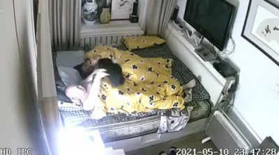 代转发，湖北“父女门”事件！相亲相爱？（对白清晰真实摄像头破解） - 91视频|91自拍|国产自拍